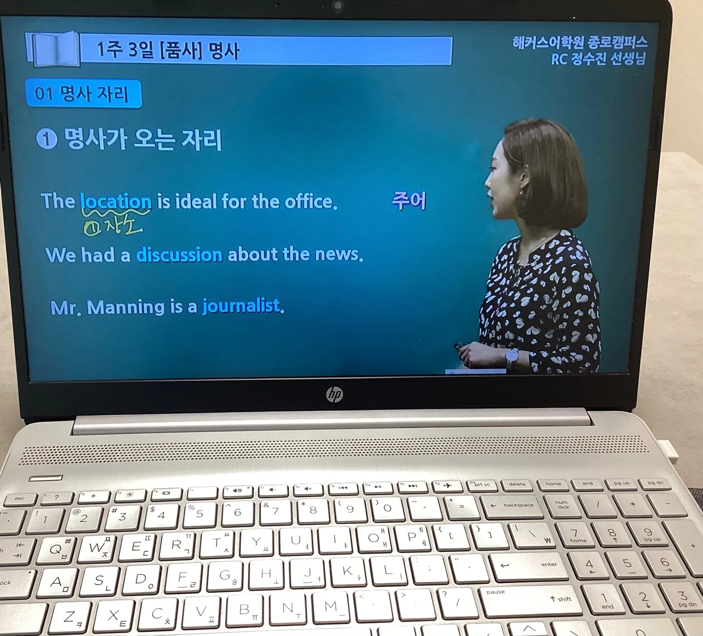 width="100%"